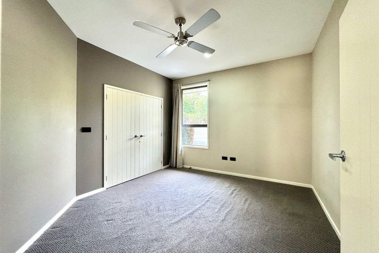 Photo of property in 45 Harry Dreadon Road, Opaheke, Papakura, 2584