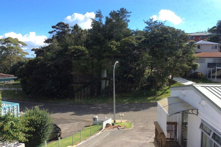 Photo of property in 17 Sapphire Place, Bayview, Auckland, 0629