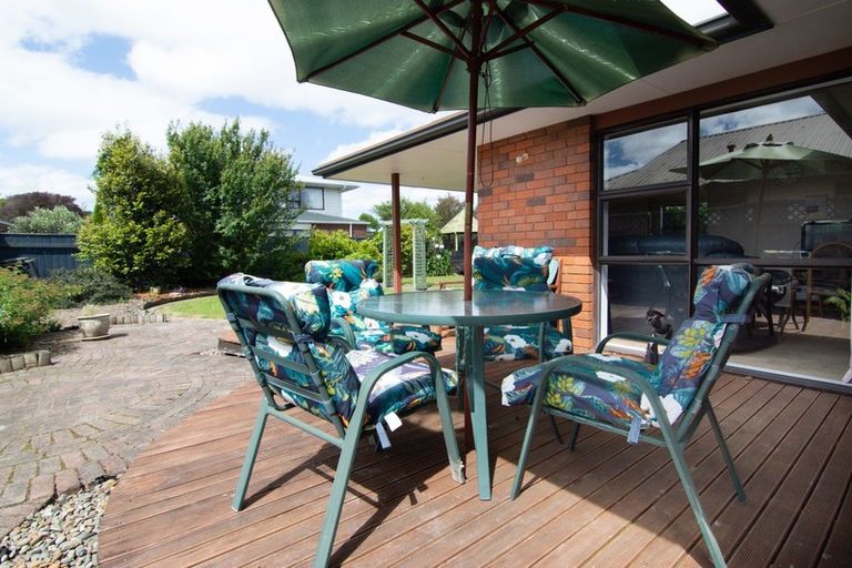Photo of property in 115 Amberley Avenue, Highbury, Palmerston North, 4412