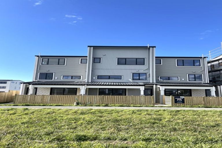 Photo of property in 15 Auranga Drive, Karaka, Papakura, 2113