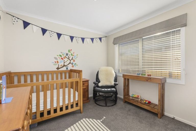 Photo of property in 86 Farmer Crescent, Taita, Lower Hutt, 5011