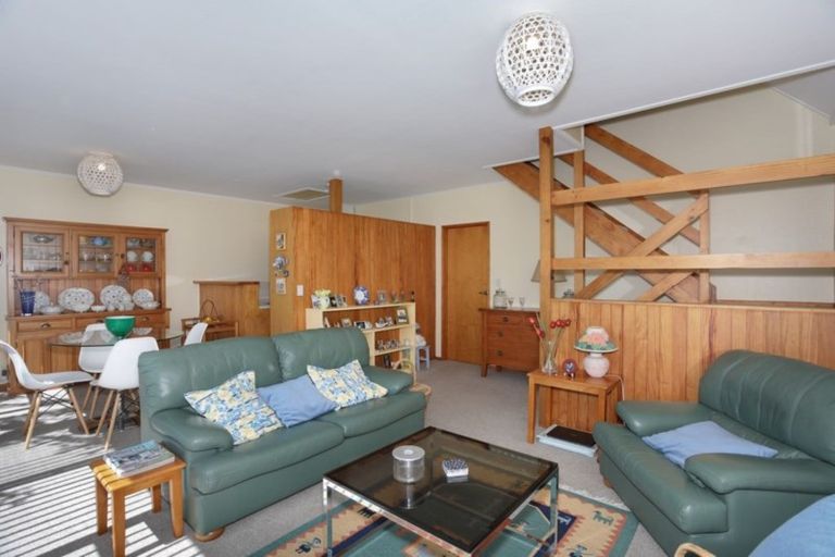 Photo of property in 13a Harris Street, Marton, 4710