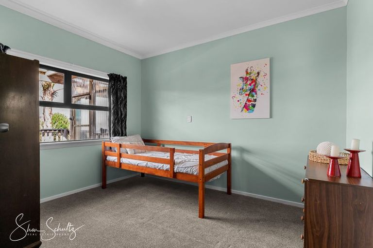 Photo of property in 8 Montaine Place, Maungaturoto, 0520