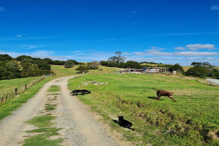 Photo of property in 200 Central Road, Mareretu, Paparoa, 0571