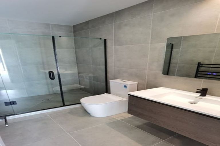 Photo of property in 12 Mina Way, Browns Bay, Auckland, 0630