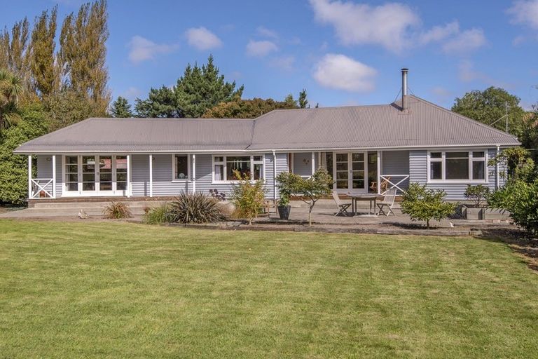 Photo of property in 21 Mcsaveneys Road, Marshland, Christchurch, 8051