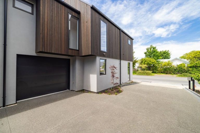 Photo of property in 7/9 Innes Road, St Albans, Christchurch, 8052