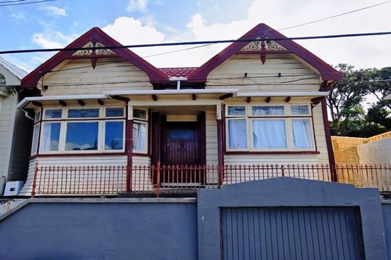 Photo of property in 14 Wallace Street, Mount Cook, Wellington, 6021