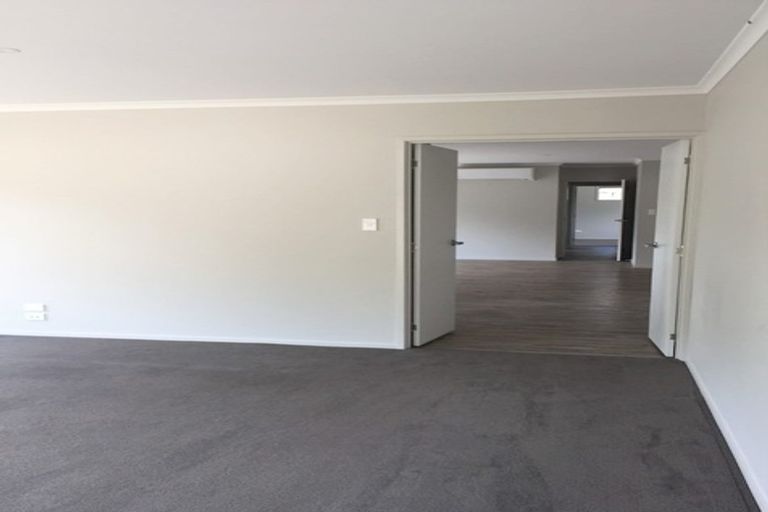 Photo of property in 41 Crabb Fields Lane, Riverhead, 0820