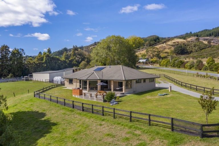 Photo of property in 73 Mangaroa Valley Road, Mangaroa, Upper Hutt, 5371