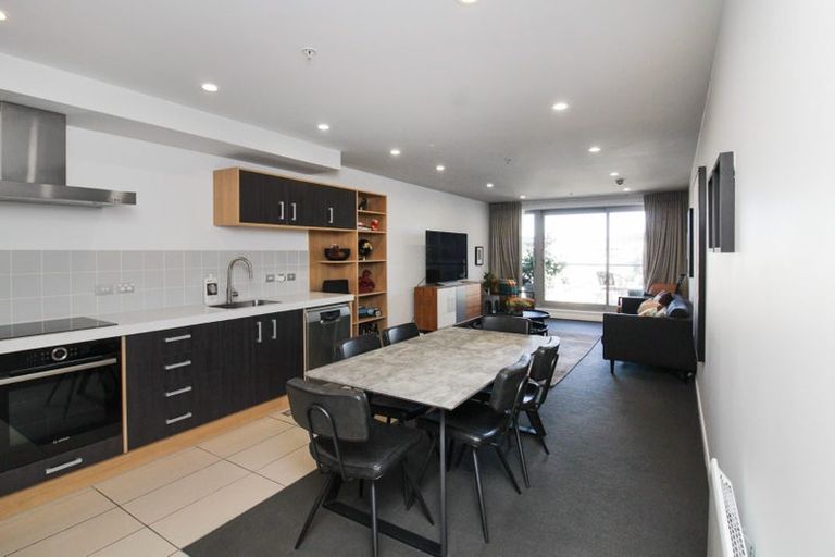 Photo of property in Monument Apartments, 7g/245 Wakefield Street, Te Aro, Wellington, 6011