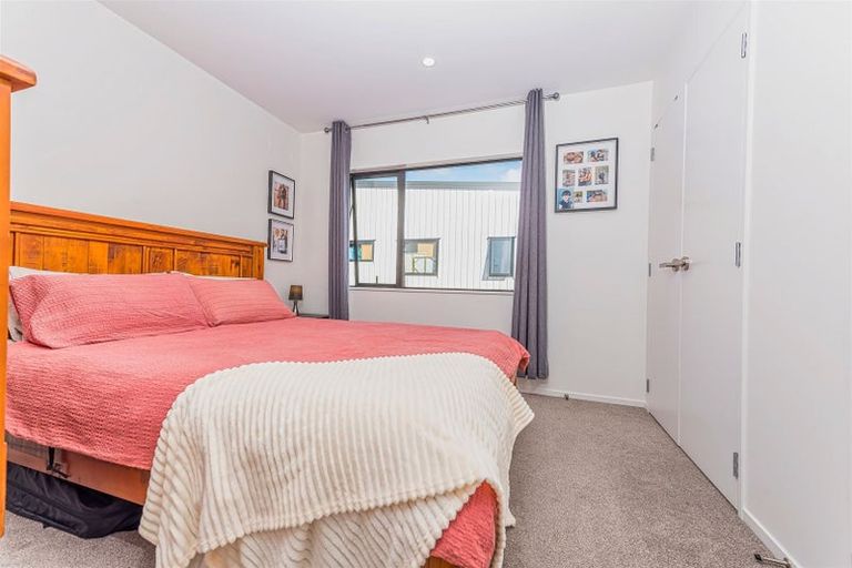 Photo of property in 32/36 Westgate Drive, Westgate, Auckland, 0614