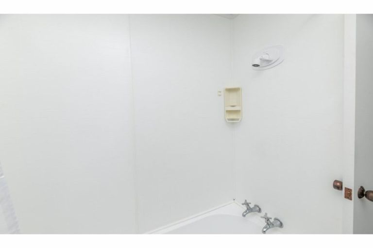 Photo of property in 2/79 Ottawa Road, Wainoni, Christchurch, 8061