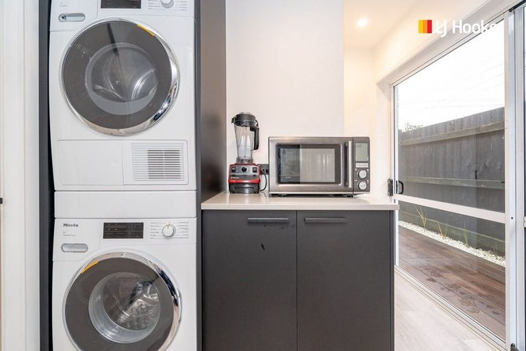 Photo of property in 2 Rutland Street, Mornington, Dunedin, 9011