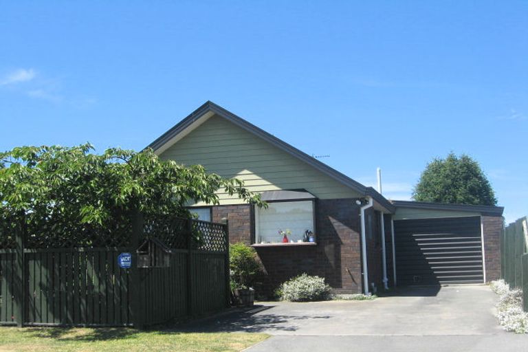 Photo of property in 3b Glenconnor Place, Burwood, Christchurch, 8083
