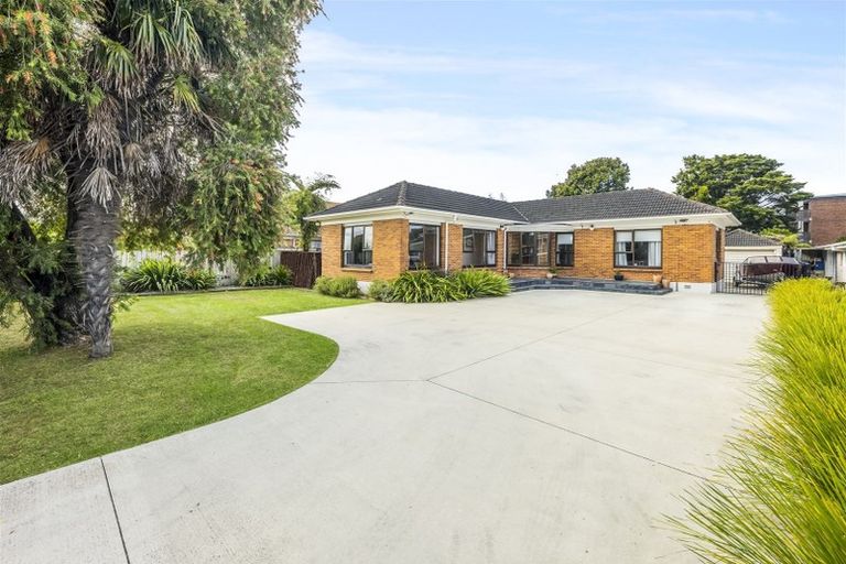 Photo of property in 15 Glen Avenue, Papatoetoe, Auckland, 2025