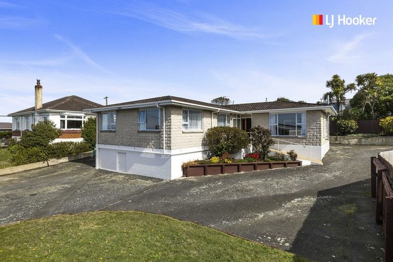 Photo of property in 103 Tomahawk Road, Andersons Bay, Dunedin, 9013