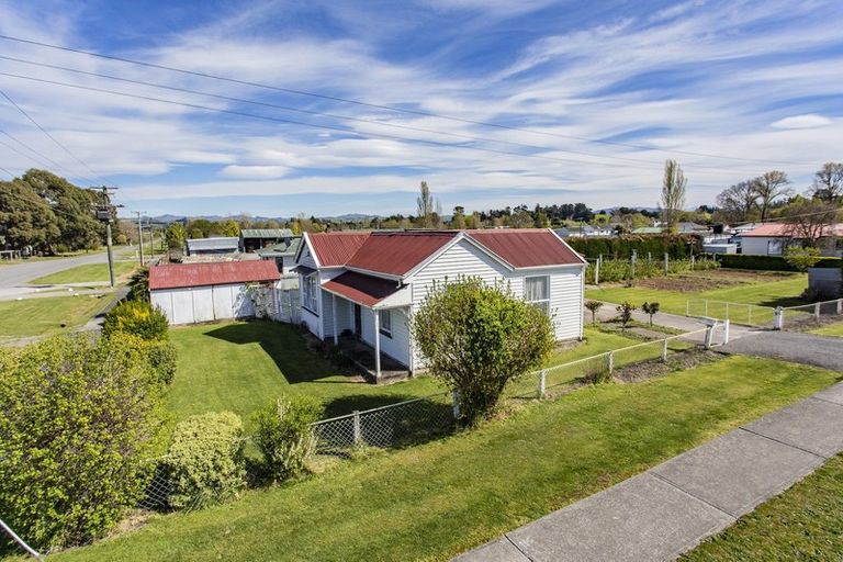 Photo of property in 15 Montgomery Street, Cheviot, 7310