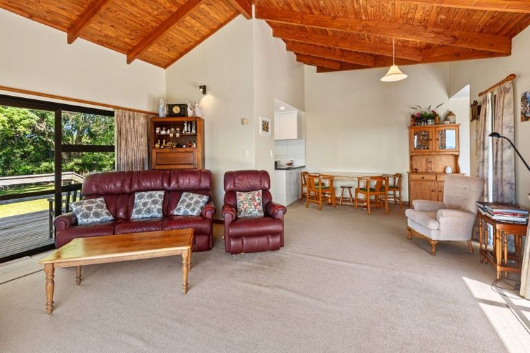 Photo of property in 8 Old Loop Road, Ngararatunua, Whangarei, 0176
