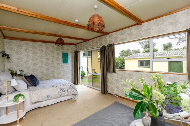 Photo of property in 87 Paynters Avenue, Strandon, New Plymouth, 4312