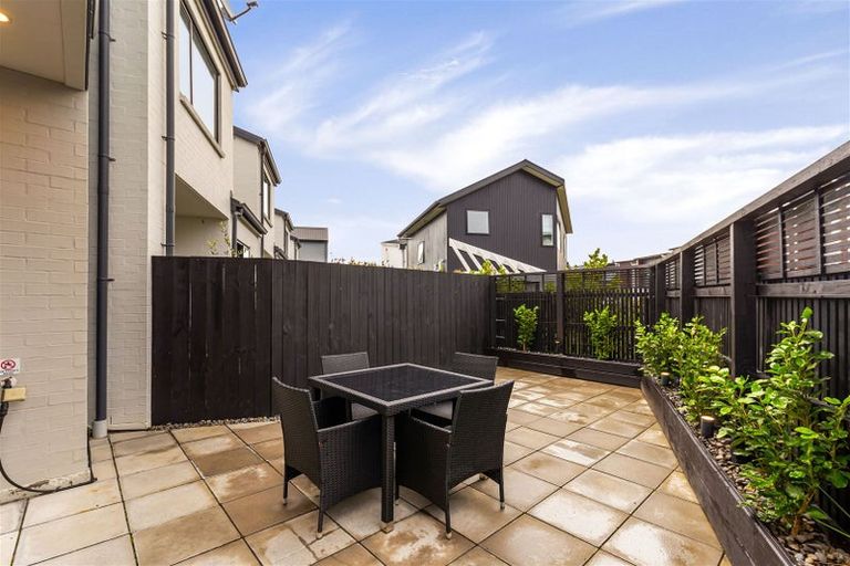 Photo of property in 10 Frank Gill Road, Hobsonville, Auckland, 0616