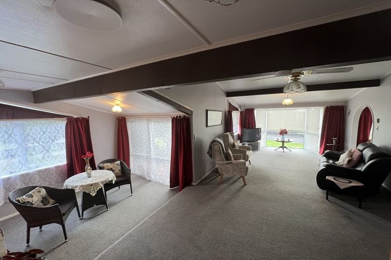 Photo of property in 38 Clifton Drive, Waitara, 4320