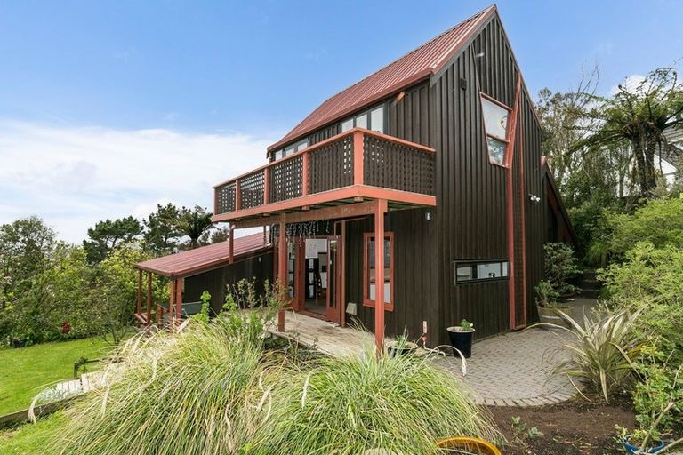 Photo of property in 64 Nalanda Crescent, Broadmeadows, Wellington, 6035