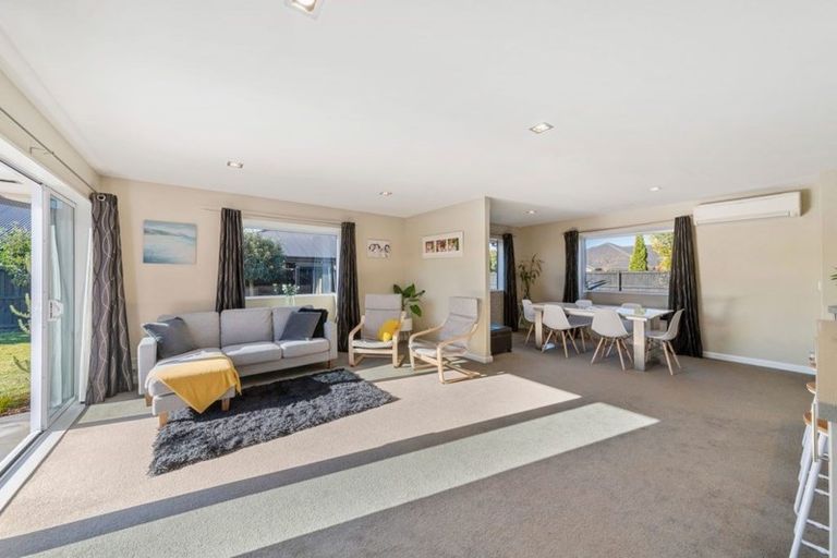 Photo of property in 27 Cameron Crescent, Rolleston, 7614