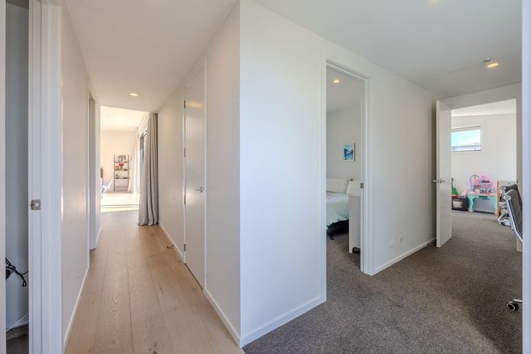 Photo of property in 18 Stackbrae Avenue, Wanaka, 9305