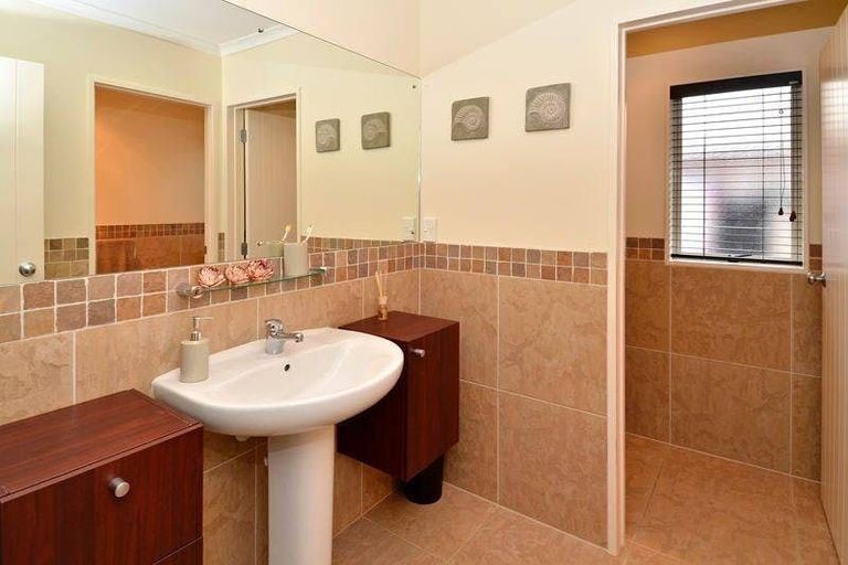 Photo of property in 88 Middlefield Drive, Flat Bush, Auckland, 2016