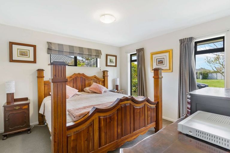 Photo of property in 3 Forbes Street, Pegasus, 7612