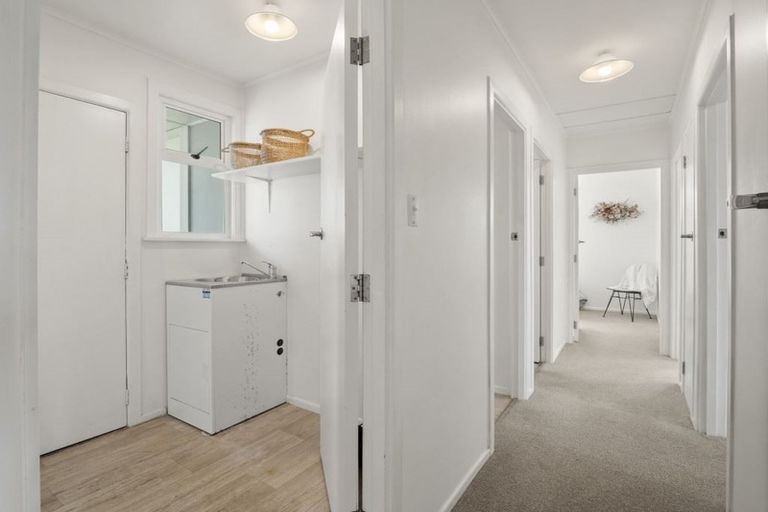 Photo of property in 1/94 Archers Road, Glenfield, Auckland, 0629