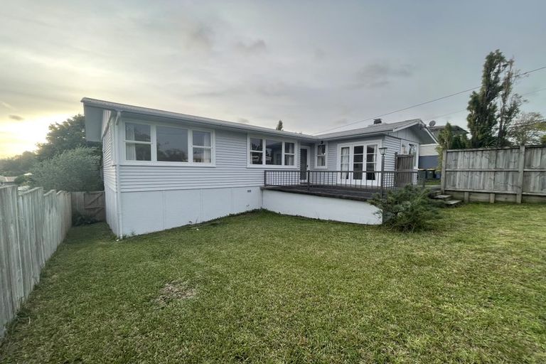 Photo of property in 35 Chorley Avenue, Massey, Auckland, 0614
