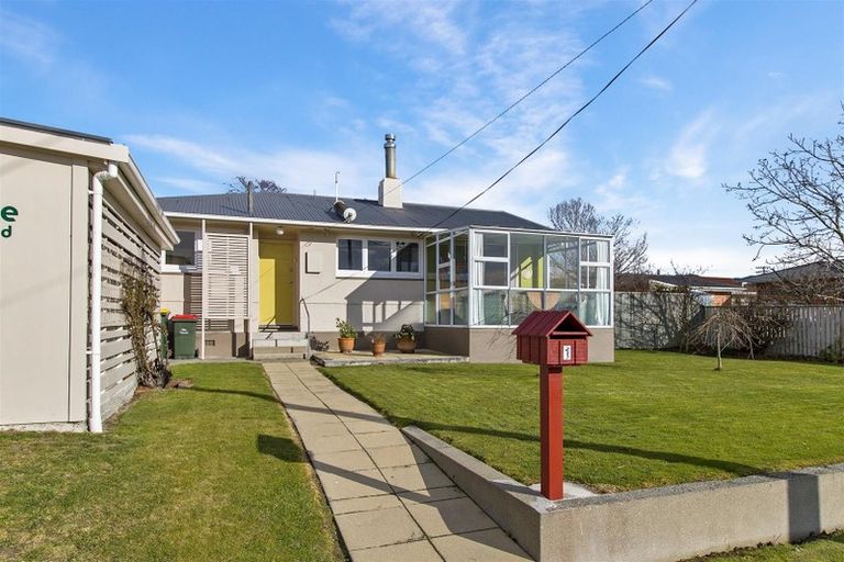 Photo of property in 1 Bond Street, Waimate, 7924