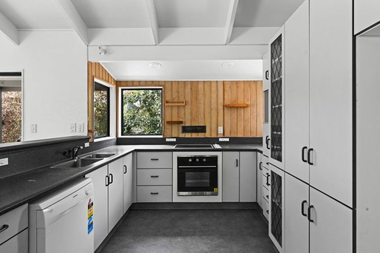 Photo of property in 21 Tauroa Road, Havelock North, 4130