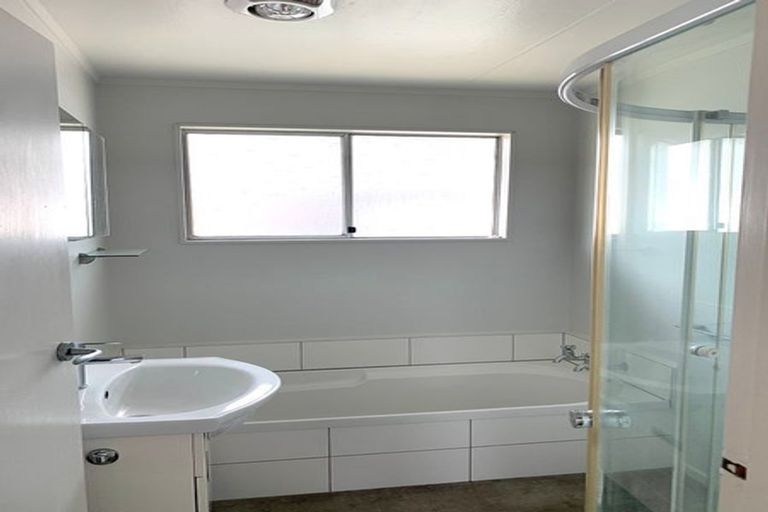 Photo of property in 47a Walton Road, Paraparaumu Beach, Paraparaumu, 5032