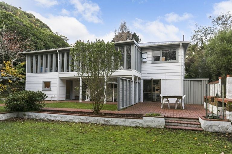 Photo of property in 55 Waikowhai Street, Ngaio, Wellington, 6035