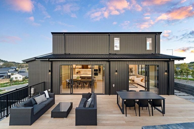 Photo of property in 20 Kikorangi Drive, Wainui, 0992