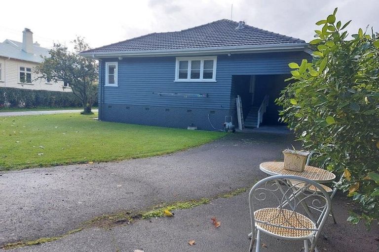 Photo of property in 241 River Road, Claudelands, Hamilton, 3214