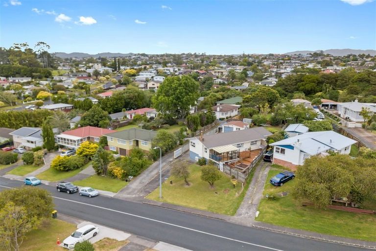 Photo of property in 72 Glendene Avenue, Glendene, Auckland, 0602