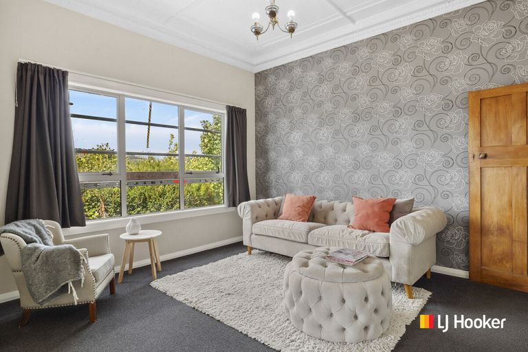 Photo of property in 32 Adderley Terrace, Ravensbourne, Dunedin, 9022