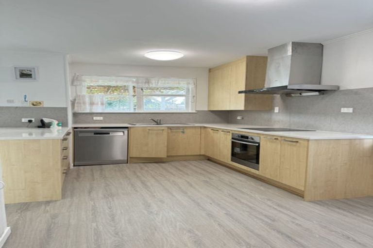 Photo of property in 17 Percival Street, Manurewa, Auckland, 2102