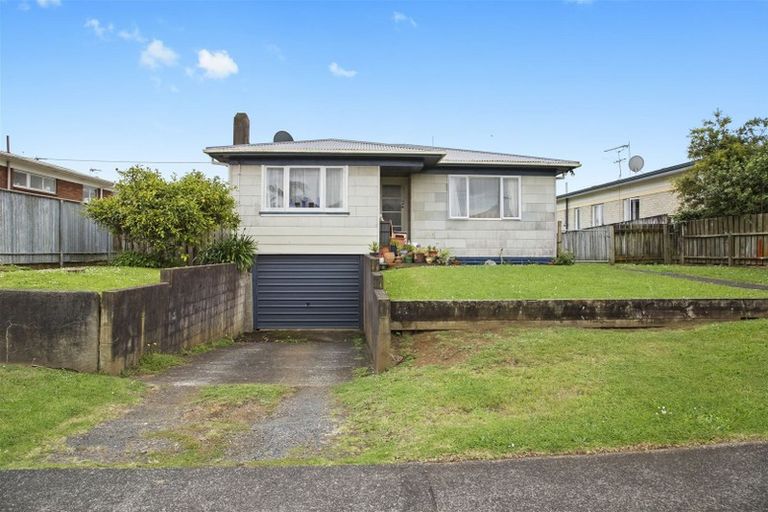 Photo of property in 2/119 Victoria Street West, Onehunga, Auckland, 1061