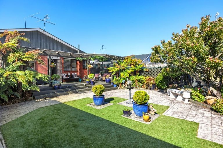 Photo of property in 37 Victors Road, Hoon Hay, Christchurch, 8025