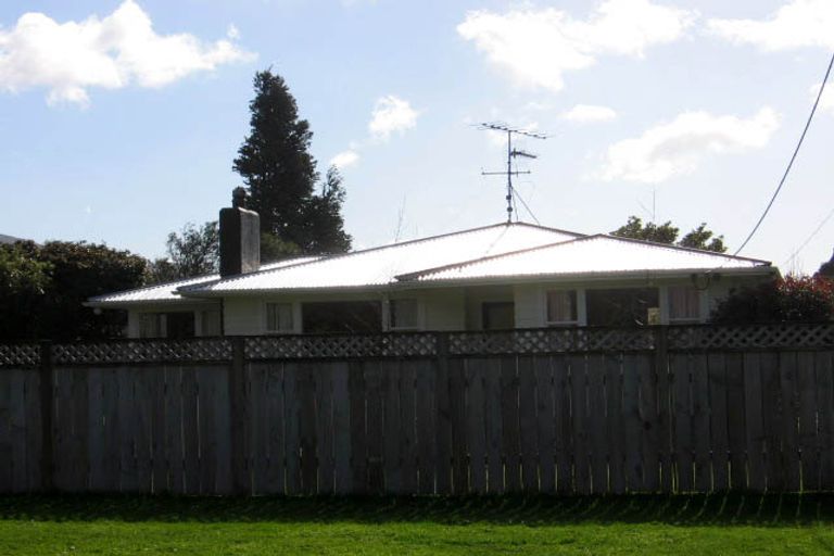 Photo of property in 85 Brandon Street, Featherston, 5710