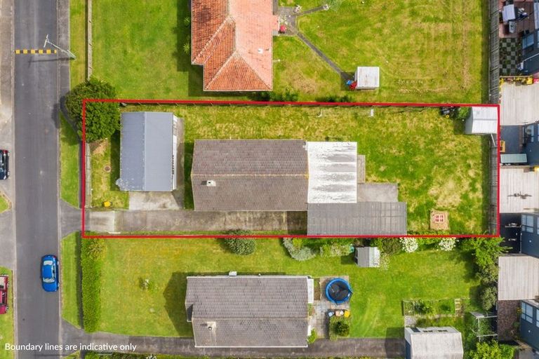 Photo of property in 8 Arimu Road, Papakura, 2110
