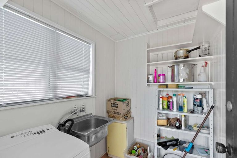 Photo of property in 60 Harper Street, Gonville, Whanganui, 4501