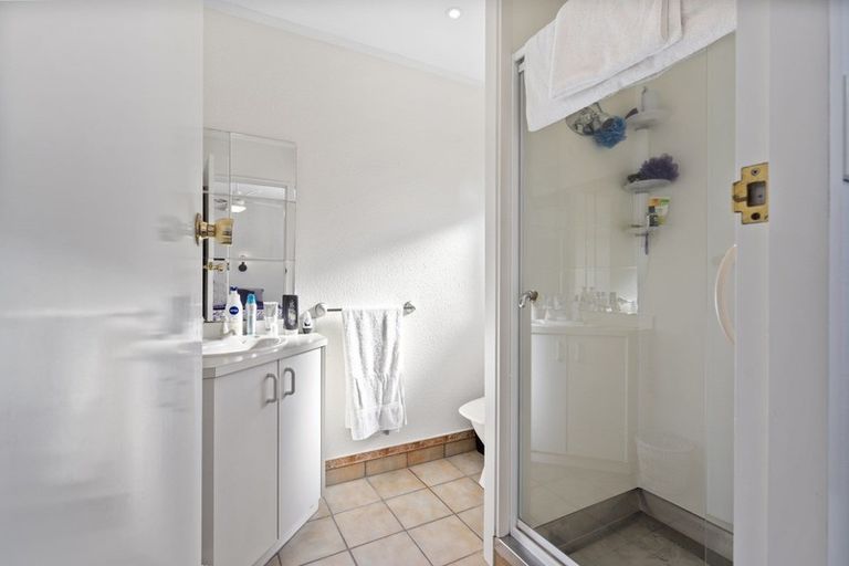 Photo of property in 12 Athena Grove, Highbury, Palmerston North, 4412