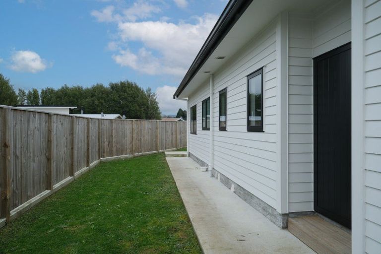 Photo of property in 6 Gibson Place, Dannevirke, 4930