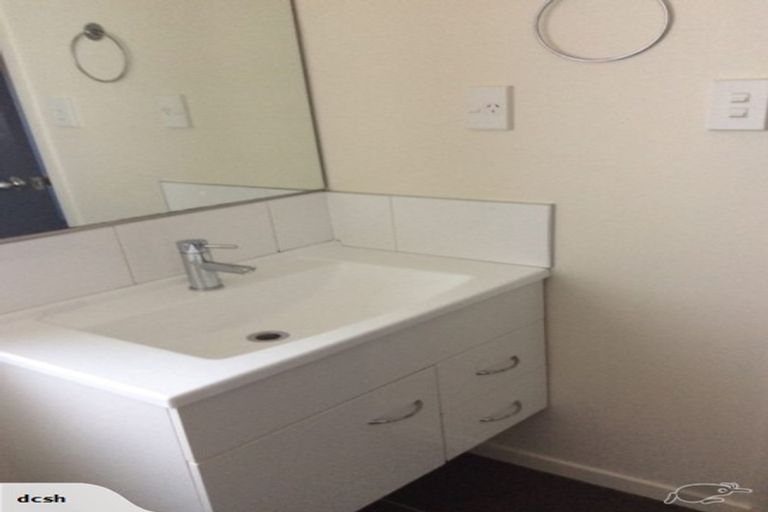 Photo of property in 16 Beach Street, Sandspit, Warkworth, 0982